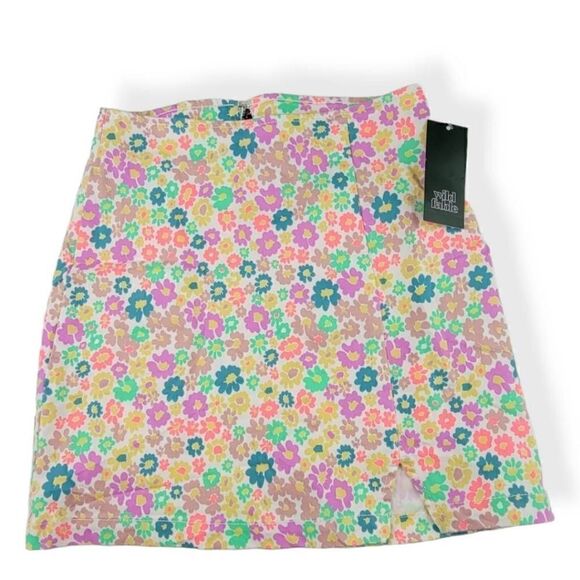 Wild Fable  Floral Mini Skirt size 00 - Picture 1 of 3